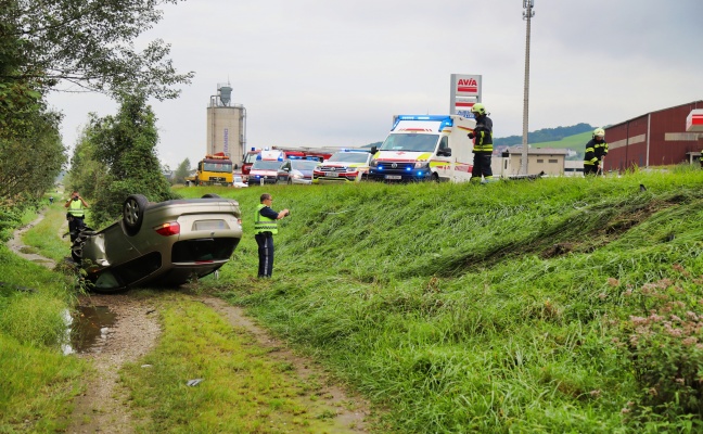 Zwei Verletzte bei Verkehrsunfall in Steyregg