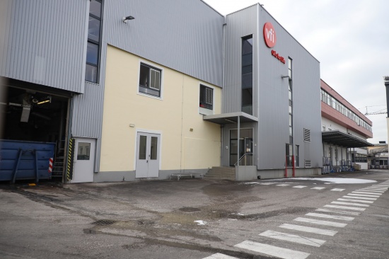 Brand bei einem Produktionsbetrieb in Wels-Vogelweide