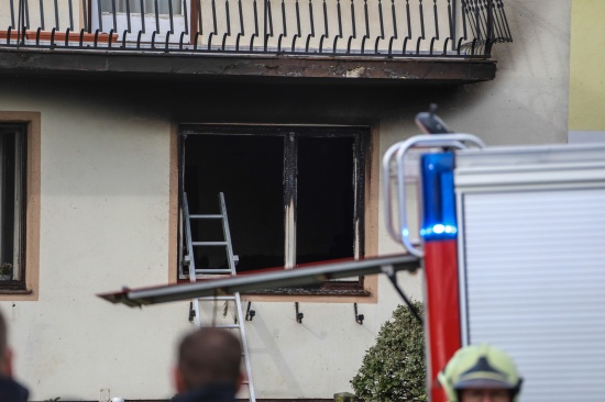 Neun Feuerwehren bei Zimmerbrand in Reichersberg im Einsatz