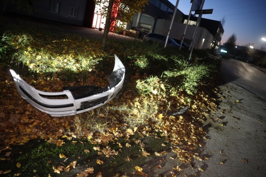 Unfalllenker ber Ursache: "Nach drei Schnaps versagte pltzlich die Technik am Wagen"