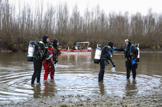 Fischer (43) bei Suchaktion in der Donau bei Ottensheim tot aufgefunden