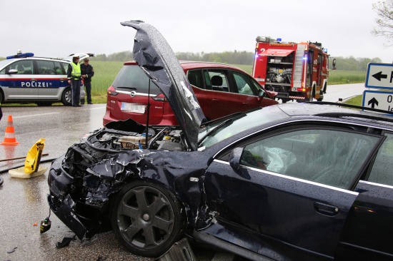 Kreuzungscrash auf der Paschinger Strae in Marchtrenk