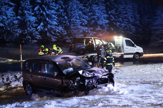 Verkehrsunfall in Vorderweienbach fordert zwei Verletzte