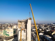 Spektakuläre Abrissarbeiten am Gelände des ehemaligen Lagerhaus-Areals in Wels-Pernau