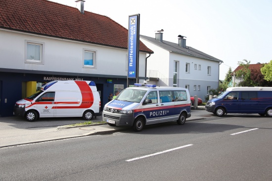 26-jähriger Verdächtiger nach Raubüberfall auf Raiffeisenbank in Wels festgenommen