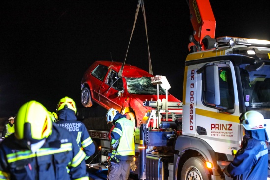 Autoberschlag auf Voralpenstrae bei Sierning fordert einen Verletzten