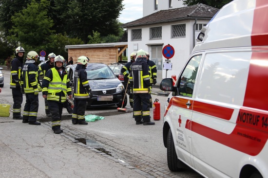 Alkoholisierte PKW-Lenkerin bei Unfall in Bad Schallerbach mit Fahrzeug überschlagen