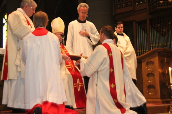 Bischof Schwarz weihte Niko Tomic zum Diakon