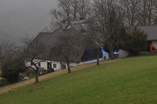 Vier Feuerwehren bei Kleinbrand in einem Wohnhaus in Altmnster im Einsatz