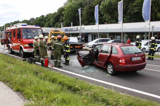 Verkehrsunfall auf der Innviertler Straße in Schlüßlberg fordert mehrere Verletzte