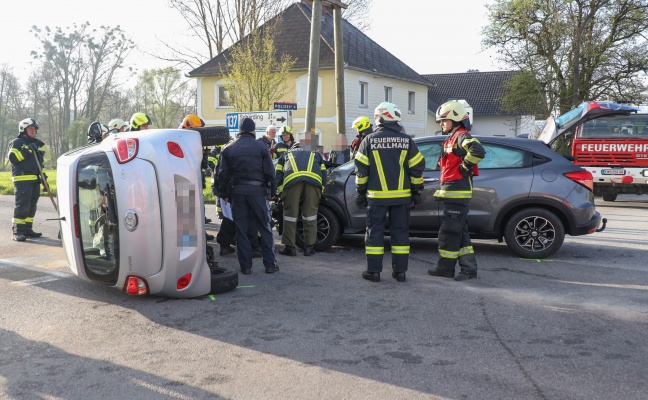 Schwerer Kreuzungscrash auf Innviertler Straße bei Kallham