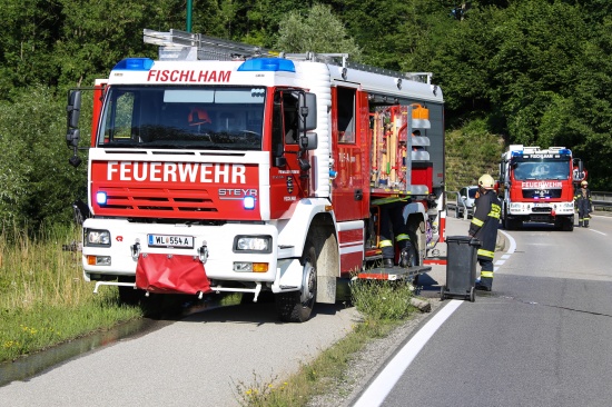 Verkehrsunfall auf der Sattledter Strae in Fischlham