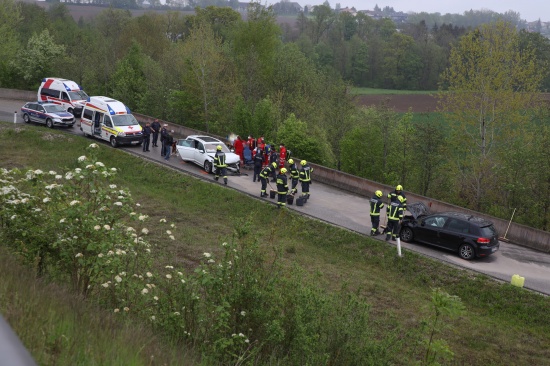 Kollision zwischen zwei PKW in Steinhaus fordert mehrere Leichtverletzte