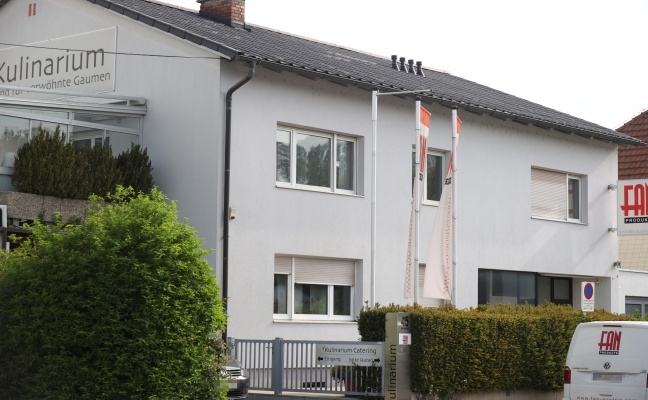 Tragischer Todesfall: Mädchen (4) lebte in Wels-Pernau zwei Tage allein neben toter Mutter (39)