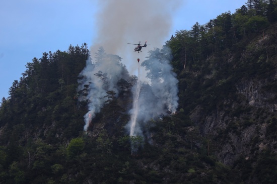 Waldbrand am Hausberg in Grnau im Almtal sorgt fr greren Einsatz