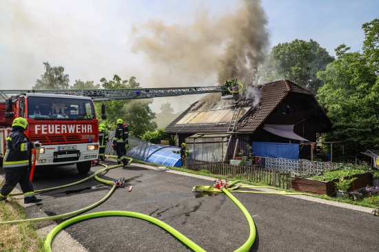 Vollbrand eines Wohnhauses in Weikirchen an der Traun