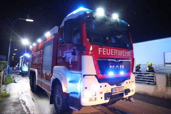 Brand einer Gartenhtte in Traun schnell gelscht