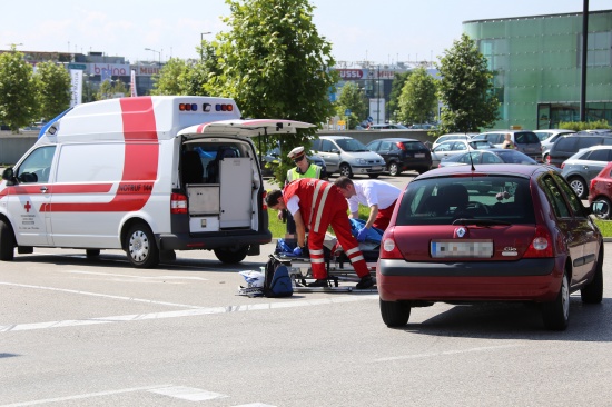 Mopedlenker bei Kreuzungscrash in Wels-Lichtenegg verletzt