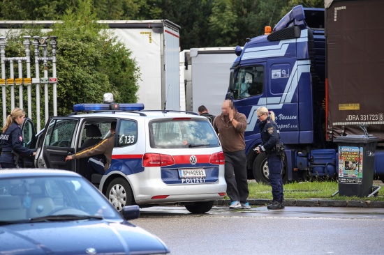 Drei Rumänen nach räuberischem Diebstahl festgenommen