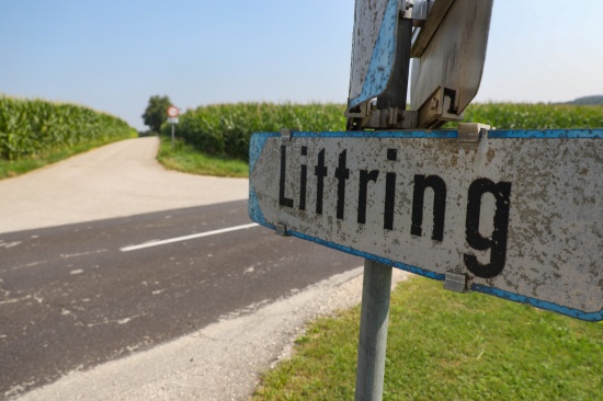 Radfahrer in Eberstalzell gegen Baum geprallt