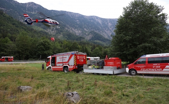 Großeinsatz bei Waldbrand am Brunnkogel in Ebensee am Traunsee