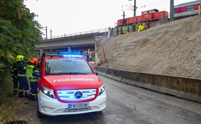 Hangrutsch bei Baustelle an der Westbahnstrecke in Marchtrenk