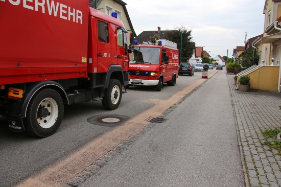 Feuerwehr musste lngere lspur in Wels-Pernau binden