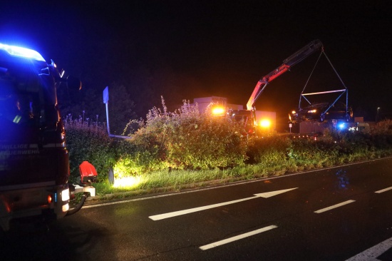 Straenbeleuchtung gerammt: Verkehrsunfall auf Innviertler Strae in Wels-Neustadt