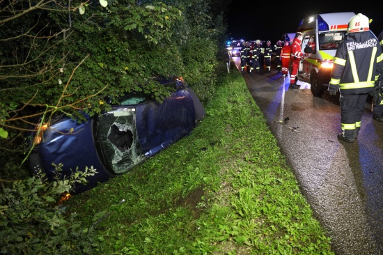 Alkolenker bei Verfolgungsjagd mit Polizei in Bad Wimsbach-Neydharting schwer verunfallt