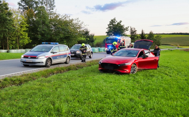 Einsatzkräfte zu vermeintlich schwerem Verkehrsunfall nach Gutau alarmiert