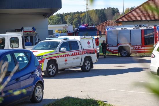 Personenrettung nach schwerem Arbeitsunfall bei Unternehmen in Ohlsdorf