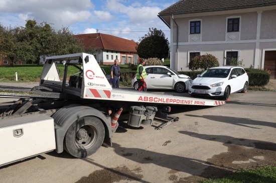 Kreuzungskollision in Schiedlberg fordert eine verletzte Person
