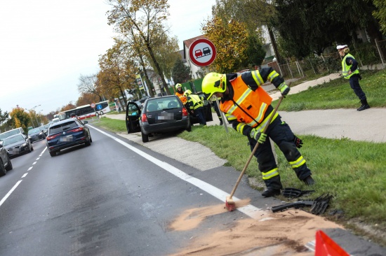 Stau im Berufsverkehr nach Auffahrunfall auf Wiener Strae bei Marchtrenk