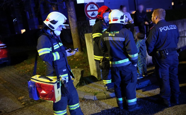 Knallkrper gezndet: Einsatz der Feuerwehr nach gemeldetem Gasgeruch in Wels-Lichtenegg