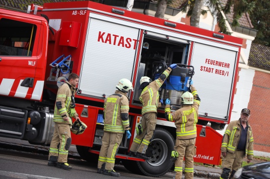 Personenrettung und Wasserschaden in einer Wohnung in Ried im Innkreis