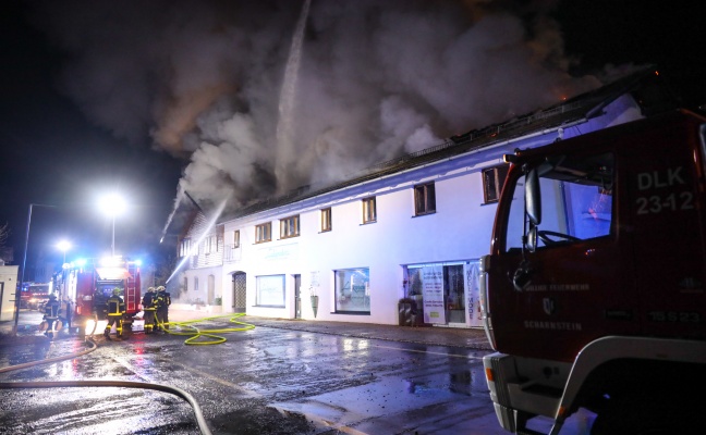 Grobrand eines Gewerbegebudes in Scharnstein