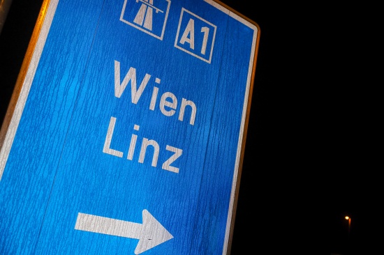 Autolenker mit 235 km/h und 1,96 Promille �ber Westautobahn gerast