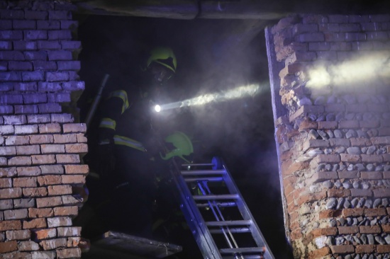 Neuerlicher Brand im Heustock eines alten Bauernhofes in Marchtrenk