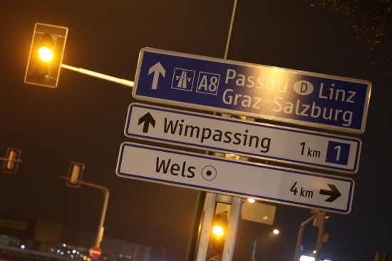 128 statt 50 km/h: Polizei stoppt Probef�hrerscheinbesitzer bei Geschwindigkeitskontrolle in Wels