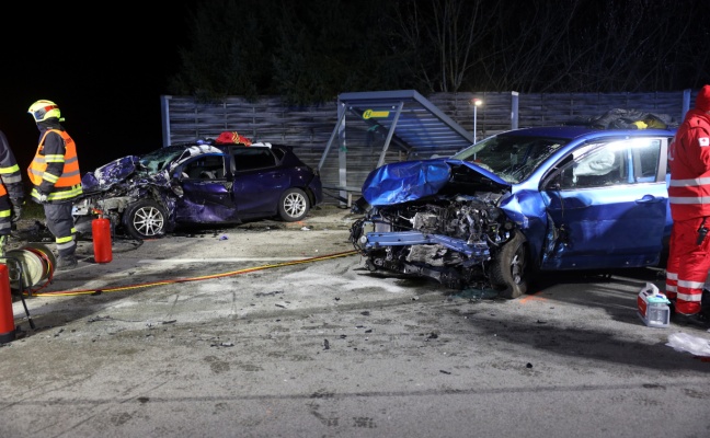 Crash in Edt bei Lambach: Polizei sucht für Unfallermittlungen nun wichtigen Unfallzeugen