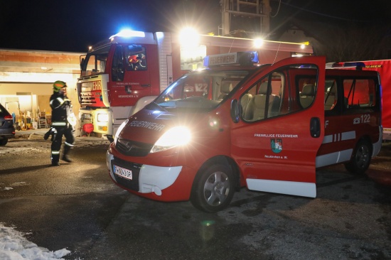 Zwei Feuerwehren bei Brand in einem Wohnhaus in Neukirchen am Walde im Einsatz