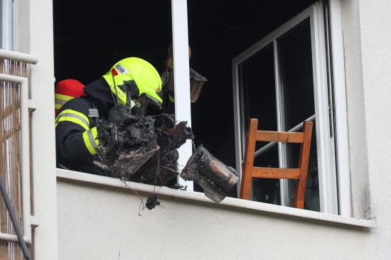 Kchenbrand in einem Mehrparteienwohnhaus in Pasching