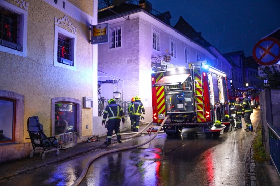 Drei Feuerwehren bei Zimmerbrand in Vorchdorf im Einsatz
