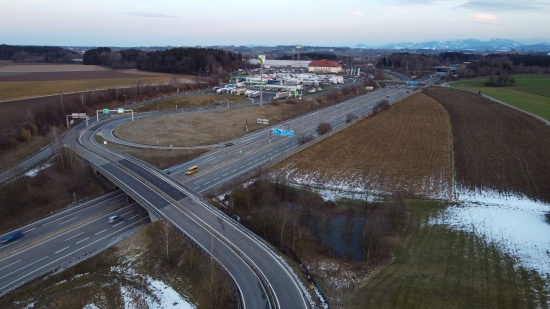 Geisterfahrt mit gestohlenem Auto: Lenker (19) flchtete auf Innkreisautobahn vor Mautaufsicht