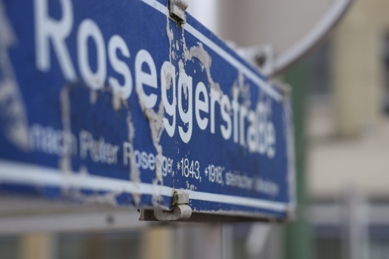 Drei T�ter sprangen aus Auto: Sch�ler (18) auf Nachhauseweg in Wels-Innenstadt zusammengeschlagen