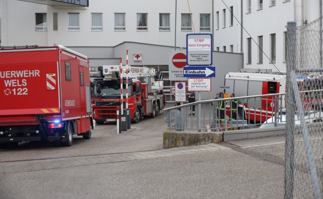 Brand im Klinikum in Wels-Neustadt fhrte zu Einsatz zweier Feuerwehren