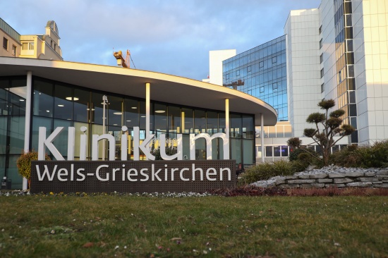 Radfahrer (87) nach Sturz in Wels im Klinikum verstorben