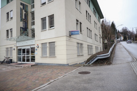 Gaskartusche mit Phosgen-Kampfstoff in Gmunden zur Polizei gebracht