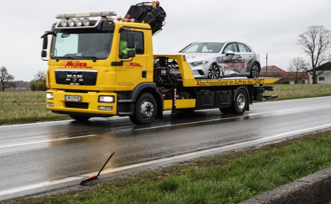 Verkehrsunfall in einem Kreuzungsbereich in Vorchdorf endet glimpflich