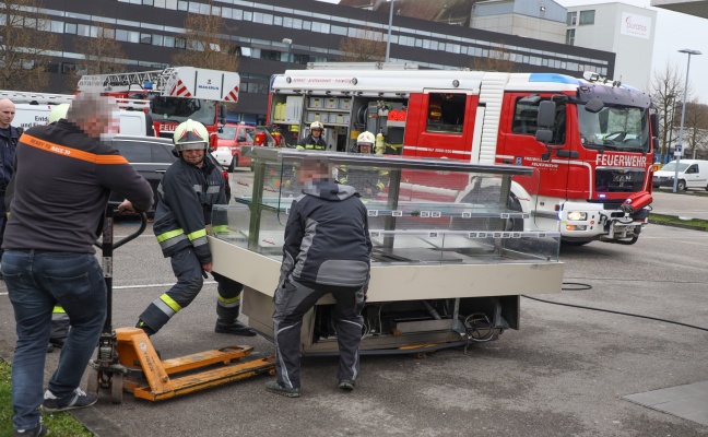 Brand in einer Filiale eines Lebensmittelhndlers in Wels-Lichtenegg